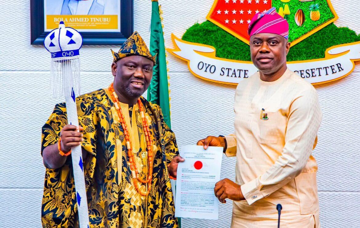 Makinde Presents Staff Of Office To New Alaafin Of Oyo