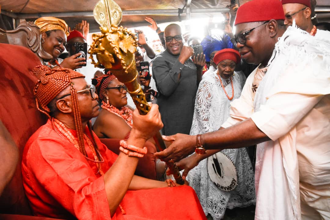 Overflowing Joy in Idumuje-Ugboko As Oborevwori Presents Staff Of Office To Chukwunomso Nwoko